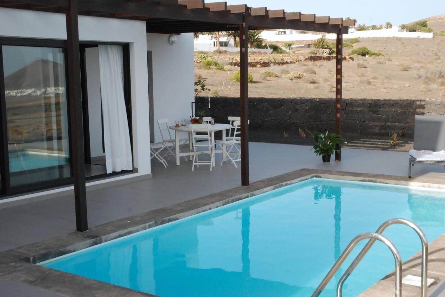 Nazaret El Tucan Vistas En 3 Dormitorios Y Piscina מראה חיצוני תמונה