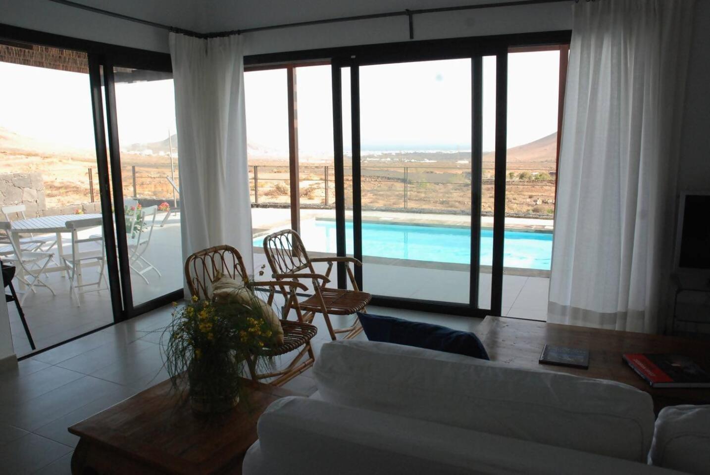 Nazaret El Tucan Vistas En 3 Dormitorios Y Piscina מראה חיצוני תמונה